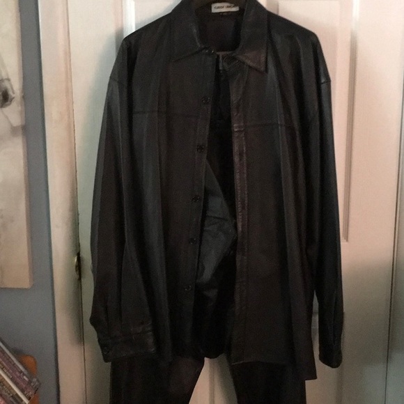 Men's 2-piece black leather suit